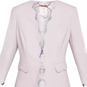 💜 HOST PICK 💜 Ted Baker Pink Scalloped Blazer. Ted Baker Size 3 / US8 / US10